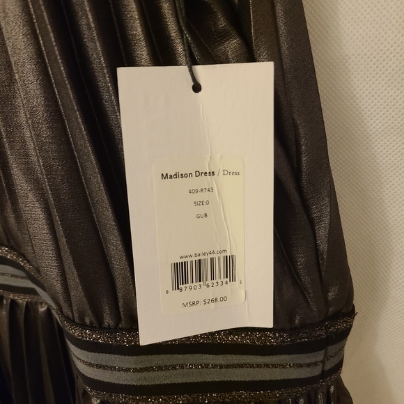 Bailey 44 Women Madison Pleated asymmetrical Dress - Picture 9 of 9